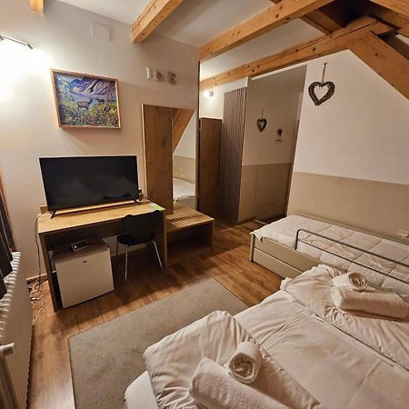 Hotel Tarvisio Four Seasons Екстер'єр фото
