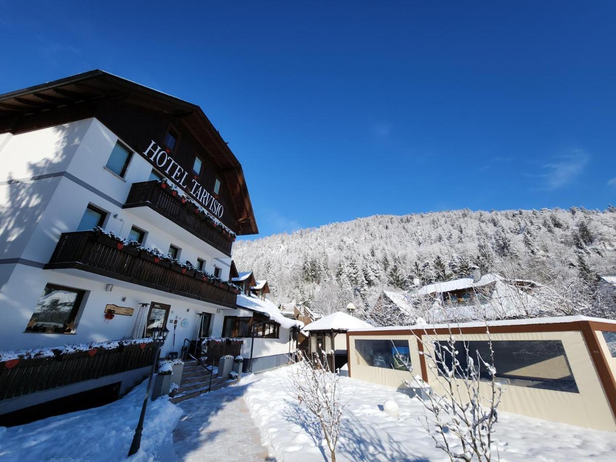 Hotel Tarvisio Four Seasons Екстер'єр фото