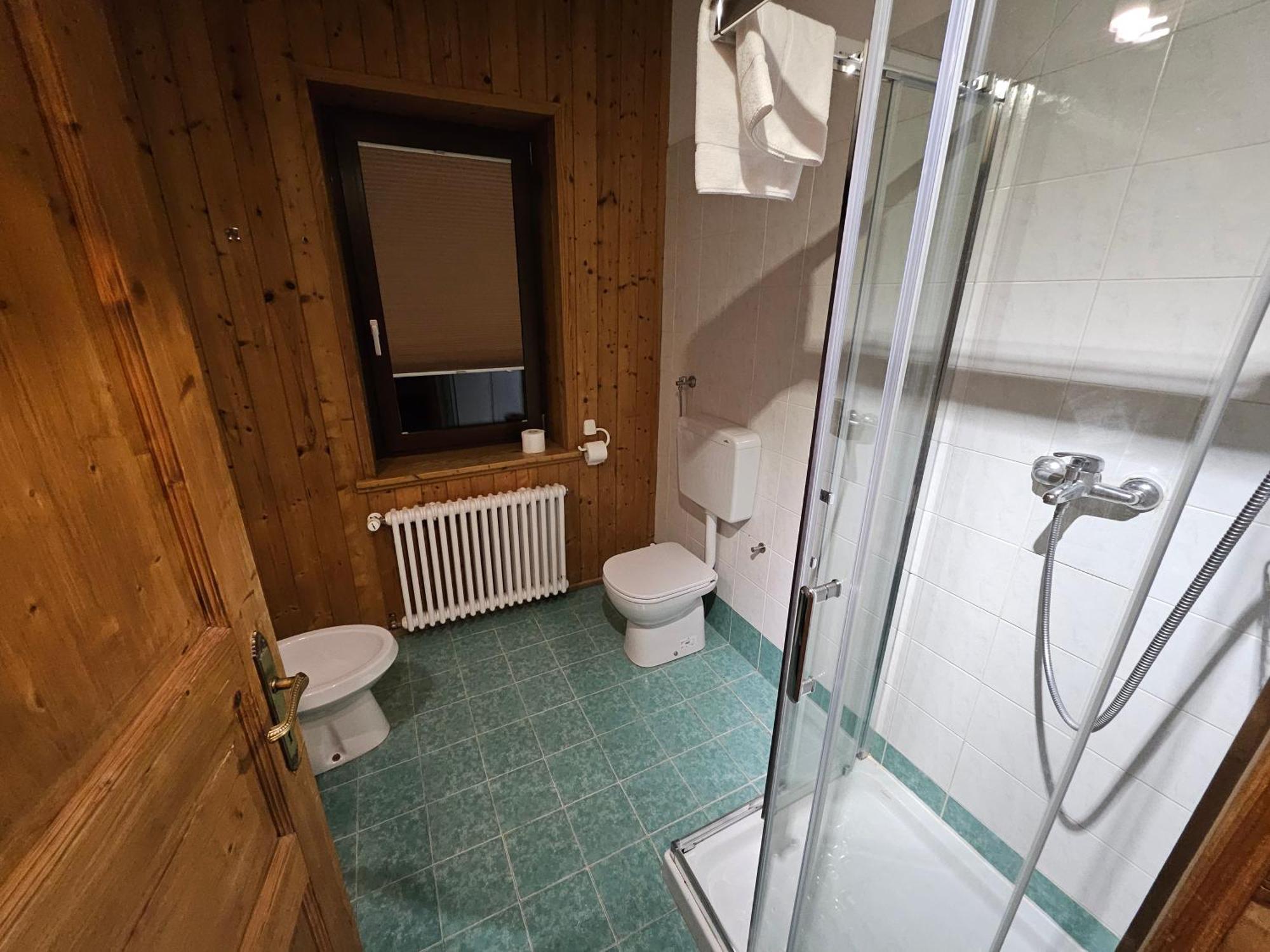 Hotel Tarvisio Four Seasons Екстер'єр фото
